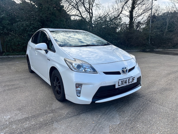 Used Toyota Prius 2014 for sale - 74010639: Photo 1