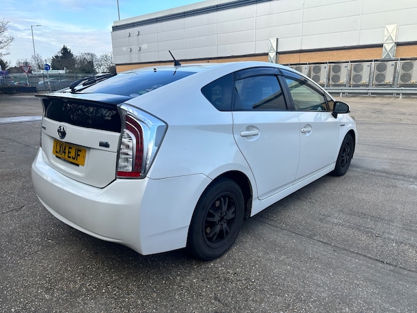 Used Toyota Prius 2014 for sale - 74010639: Photo 6