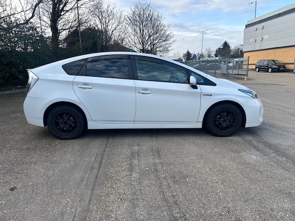 Used Toyota Prius 2014 for sale - 74010639: Photo 7