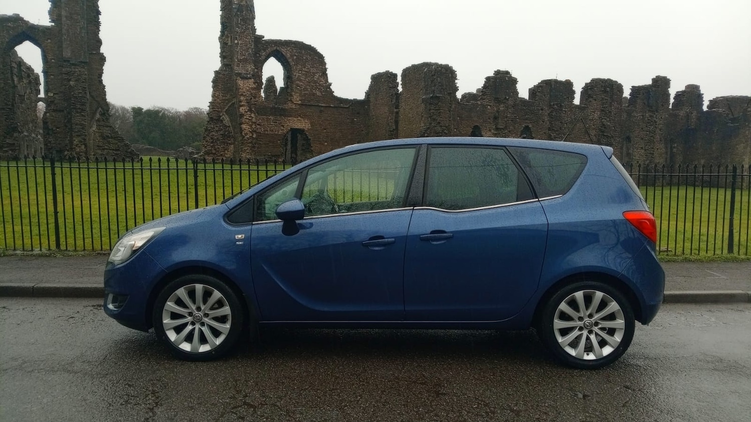 Used Vauxhall Meriva 2015 for sale - 77127572: Photo 4