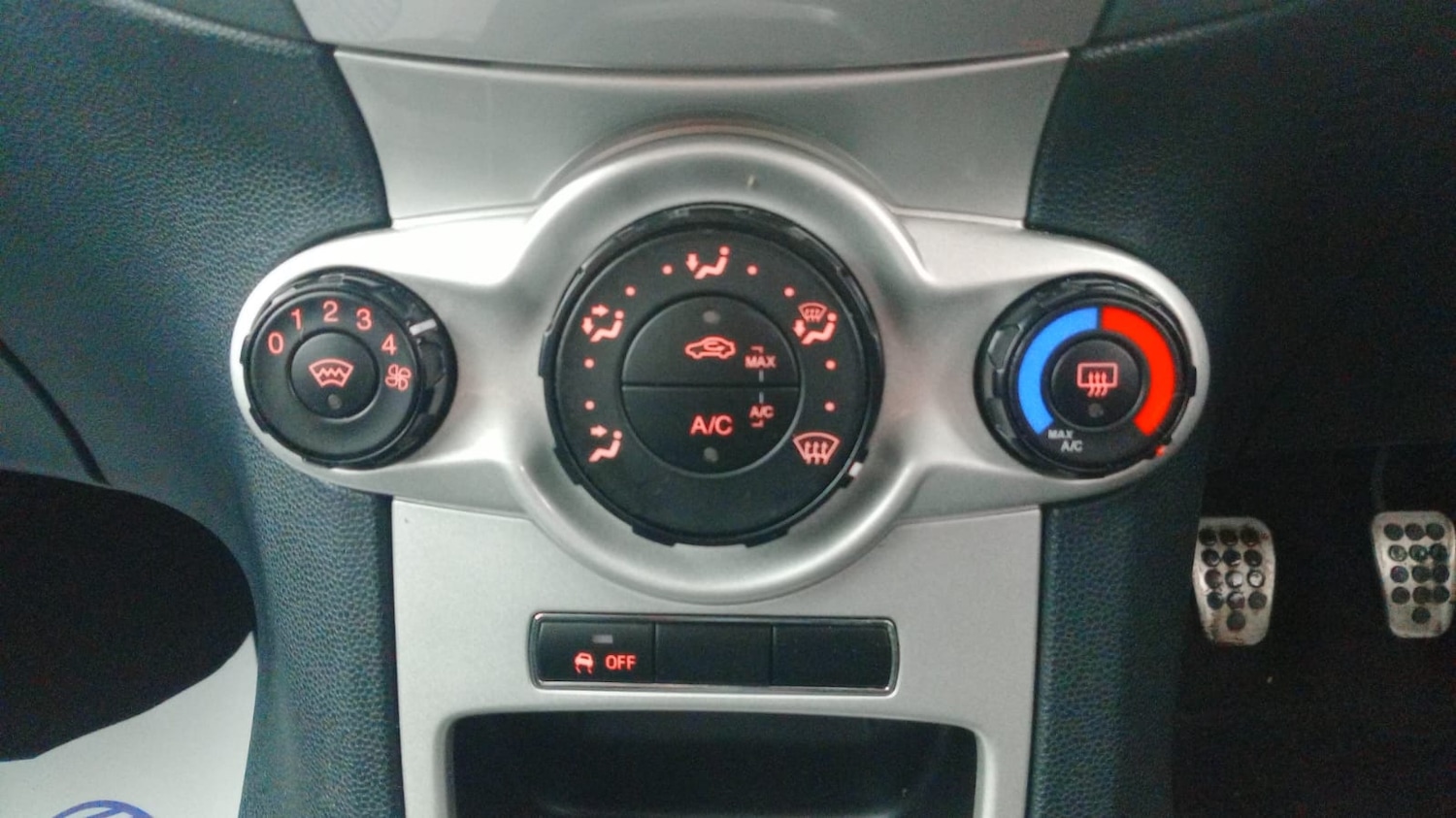 Used Ford Fiesta 2011 for sale - 77168020: Photo 12