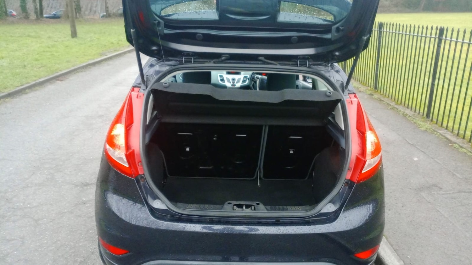 Used Ford Fiesta 2011 for sale - 77168020: Photo 14