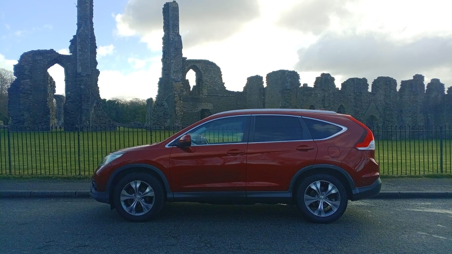 Used Honda CR-V 2014 for sale - 77996993: Photo 2