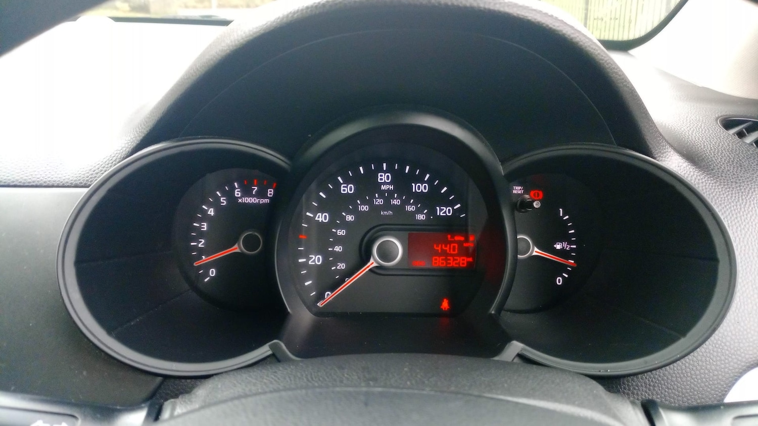 Used Kia Picanto 2014 for sale - 76477501: Photo 12