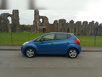 Used Kia Venga 2012 for sale - 76263776: Photo 2