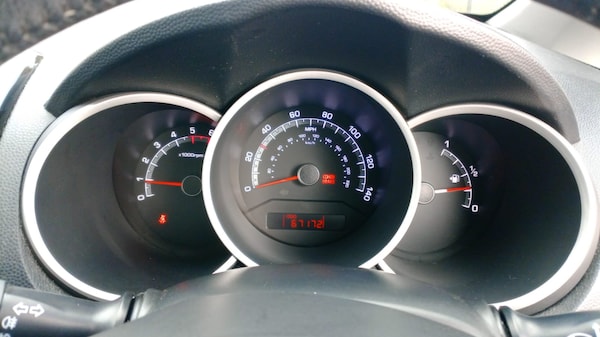 Used Kia Venga 2012 for sale - 76263776: Photo 8