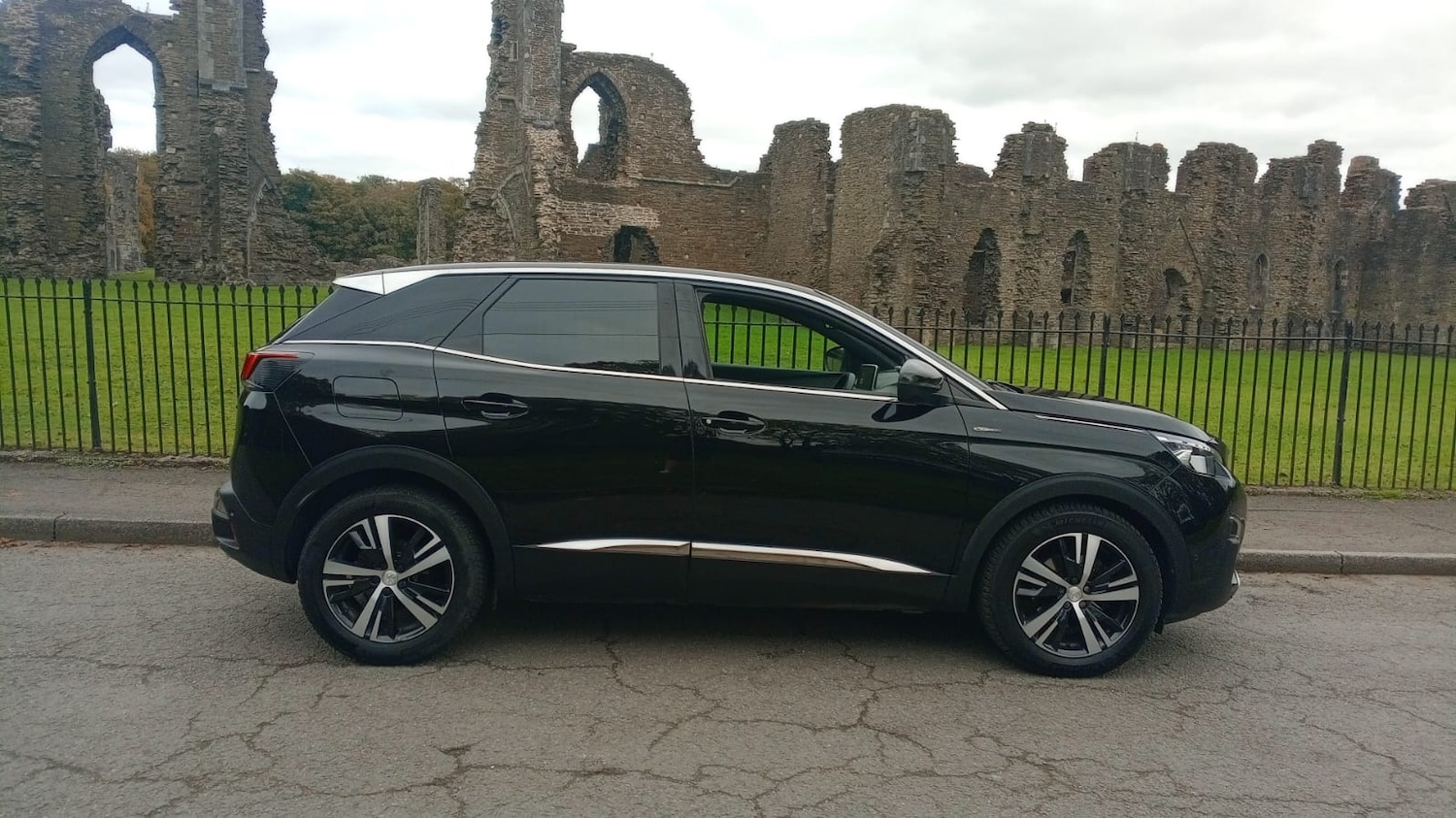 Used Peugeot 3008 2018 for sale - 76221630: Photo 3