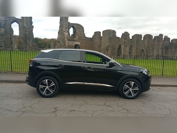 Used Peugeot 3008 2018 for sale - 76221630: Photo 3