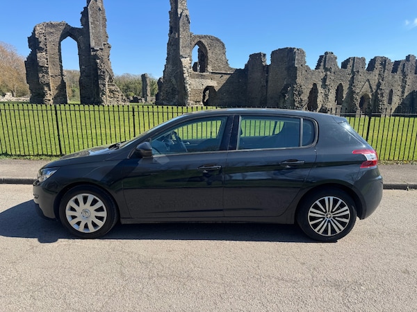 Used Peugeot 308 2016 for sale - 74179265: Photo 9