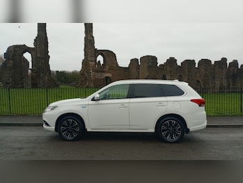 Used Mitsubishi Outlander 2015 for sale - 77830323: Photo