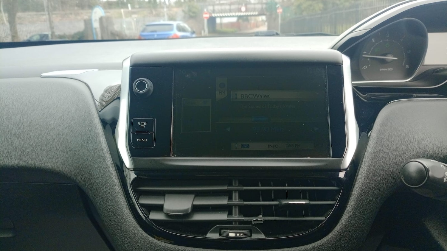 Used Peugeot 208 2014 for sale - 77984326: Photo 13