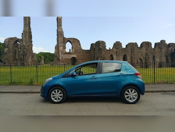 Used Toyota Yaris 2013 for sale - 78724236: Photo