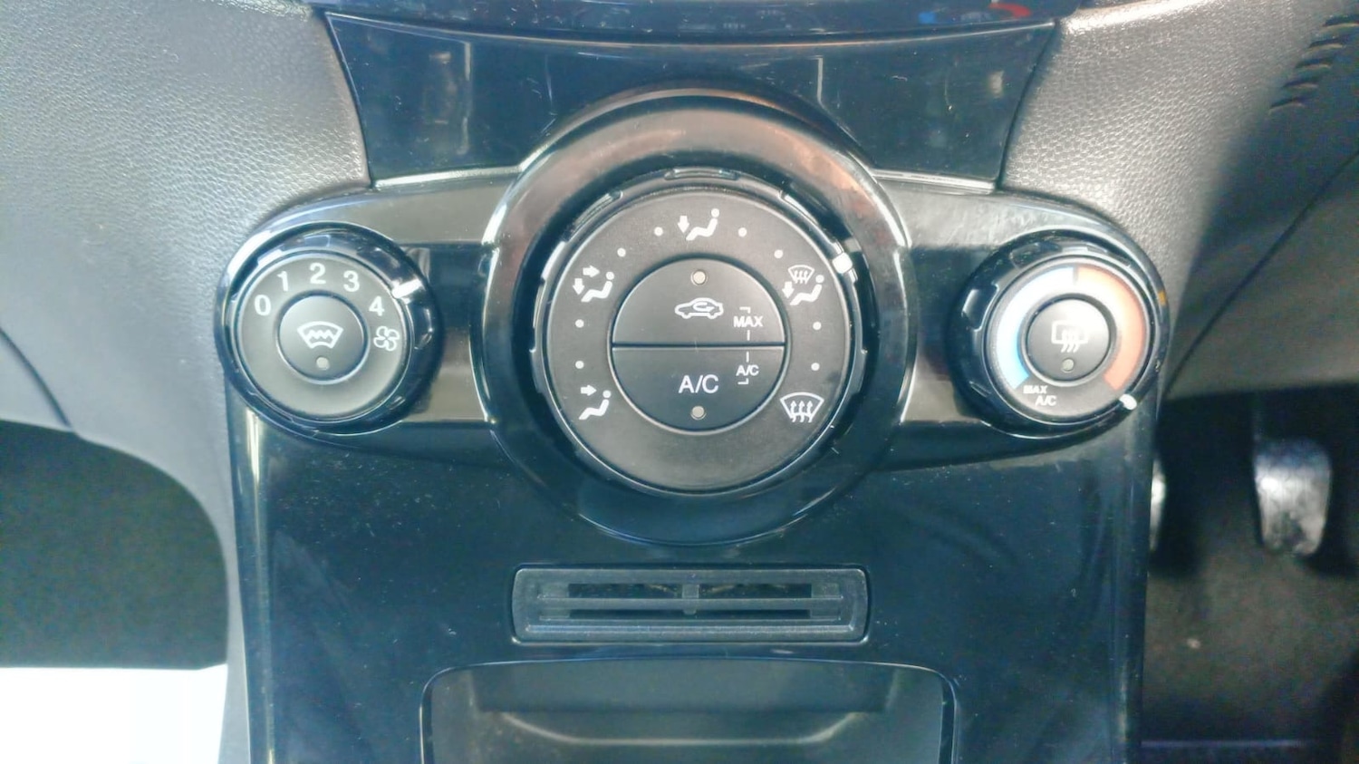 Used Ford Fiesta 2016 for sale - 77114400: Photo 14