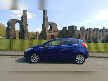 Used Ford Fiesta 2016 for sale - 78326006: Photo