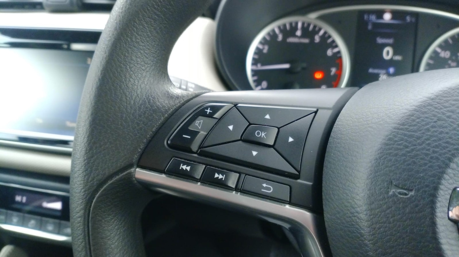 Used Nissan Micra 2018 for sale - 77888795: Photo 11