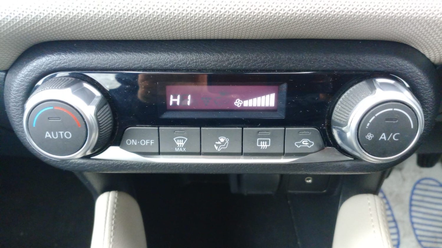 Used Nissan Micra 2018 for sale - 77888795: Photo 15