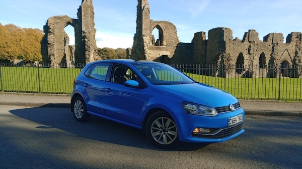 Used Volkswagen Polo 2014 for sale - 76263674: Photo 1