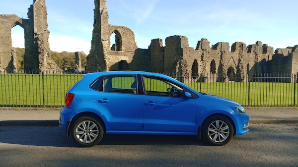 Used Volkswagen Polo 2014 for sale - 76263674: Photo 2