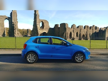 Used Volkswagen Polo 2014 for sale - 76263674: Photo 2