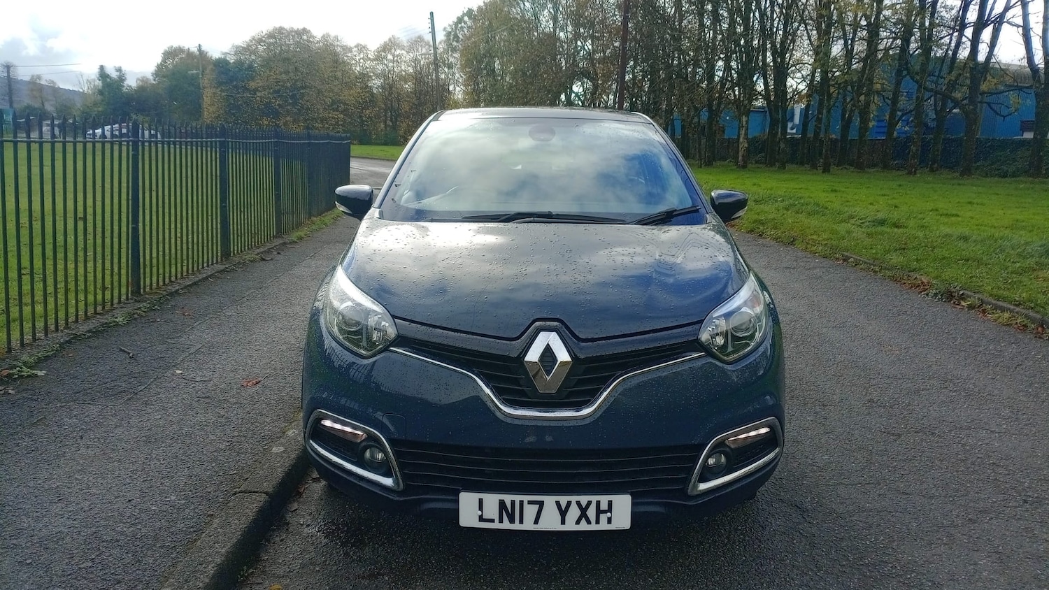 Used Renault Captur 2017 for sale - 76328875: Photo 3