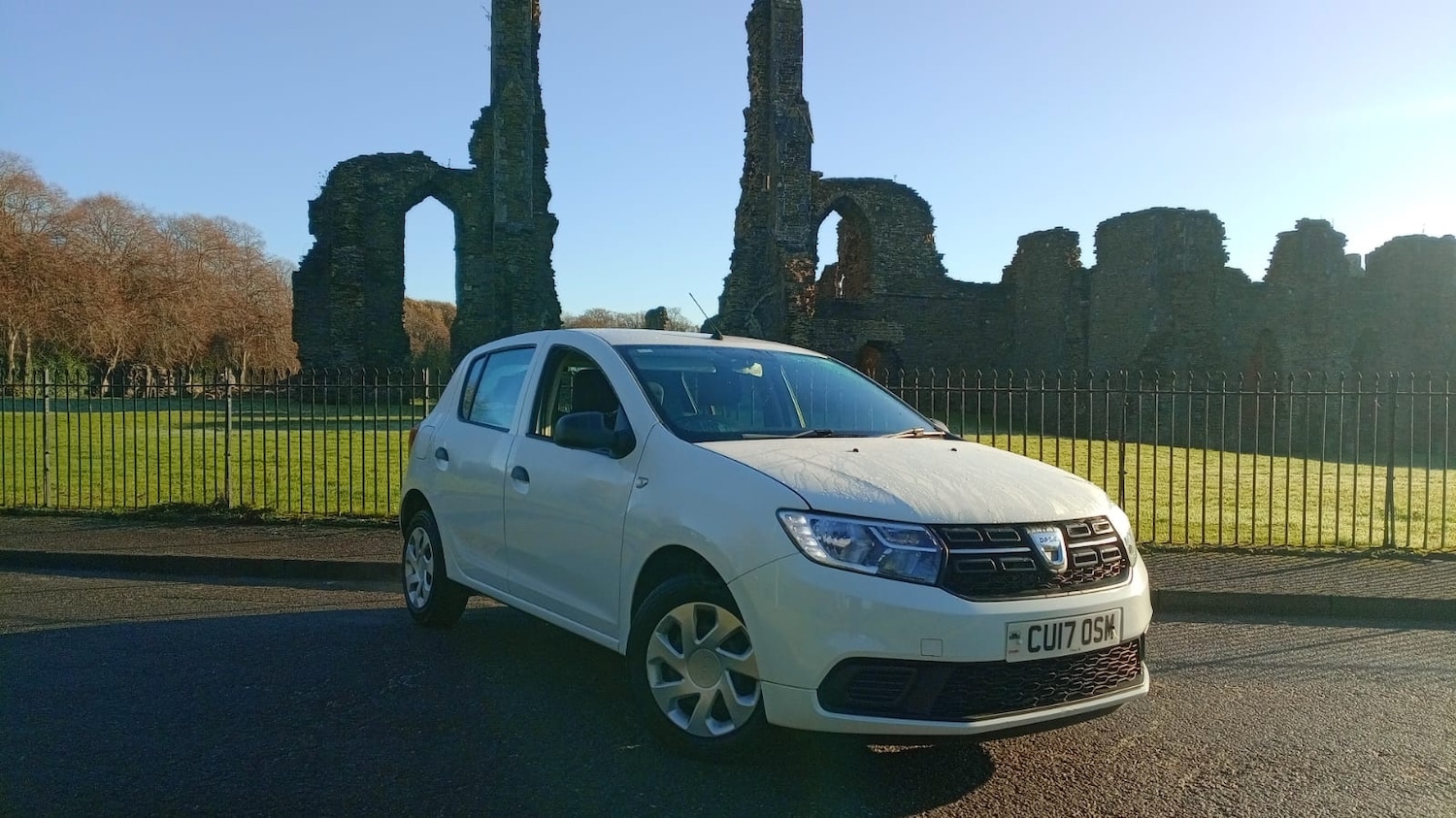 Used Dacia Sandero 2017 for sale - 76693531: Photo 1