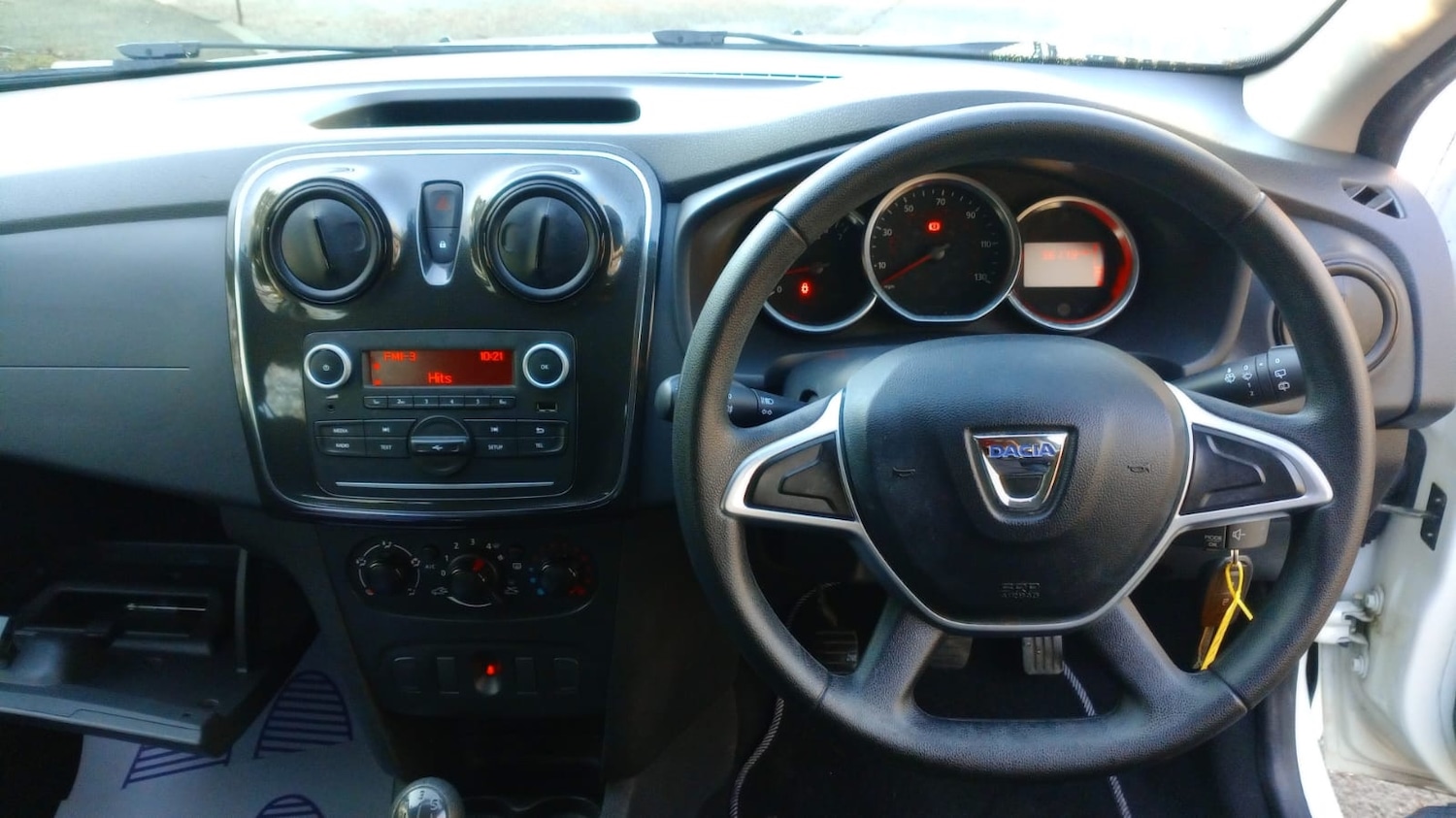 Used Dacia Sandero 2017 for sale - 76693531: Photo 10