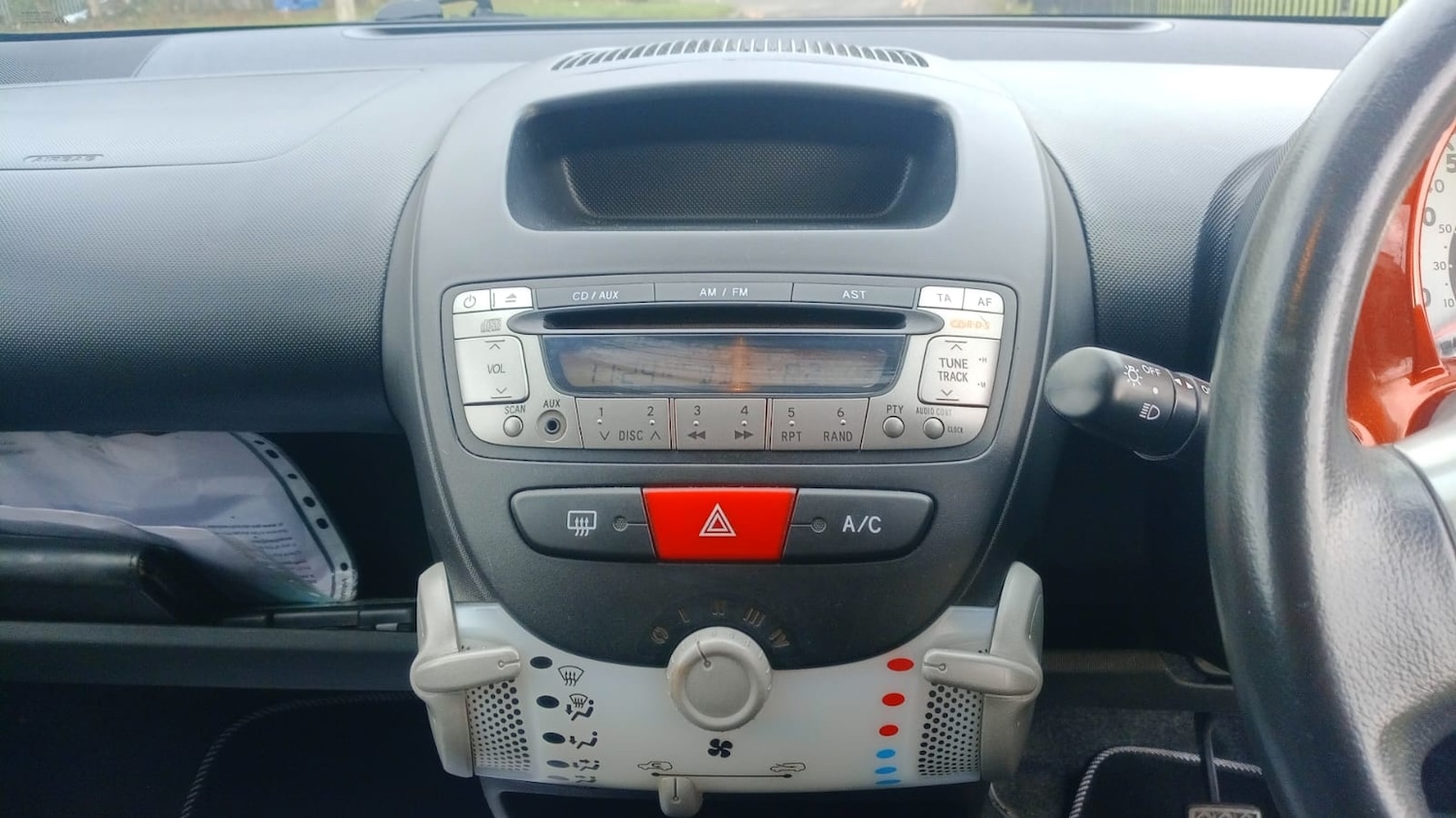 Used Toyota AYGO 2012 for sale - 76905098: Photo 11