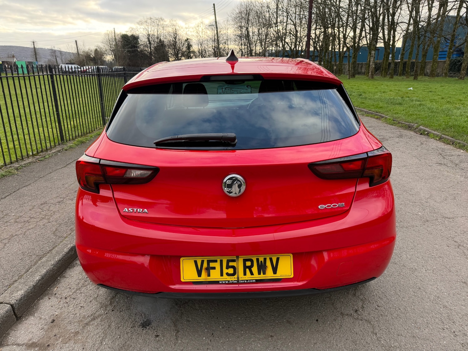 Used Vauxhall Astra 2015 for sale - 77070018: Photo 3