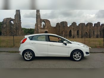 Used Ford Fiesta 2015 for sale - 79568308: Photo