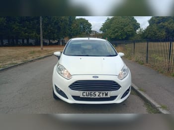 Used Ford Fiesta 2015 for sale - 79568308: Photo