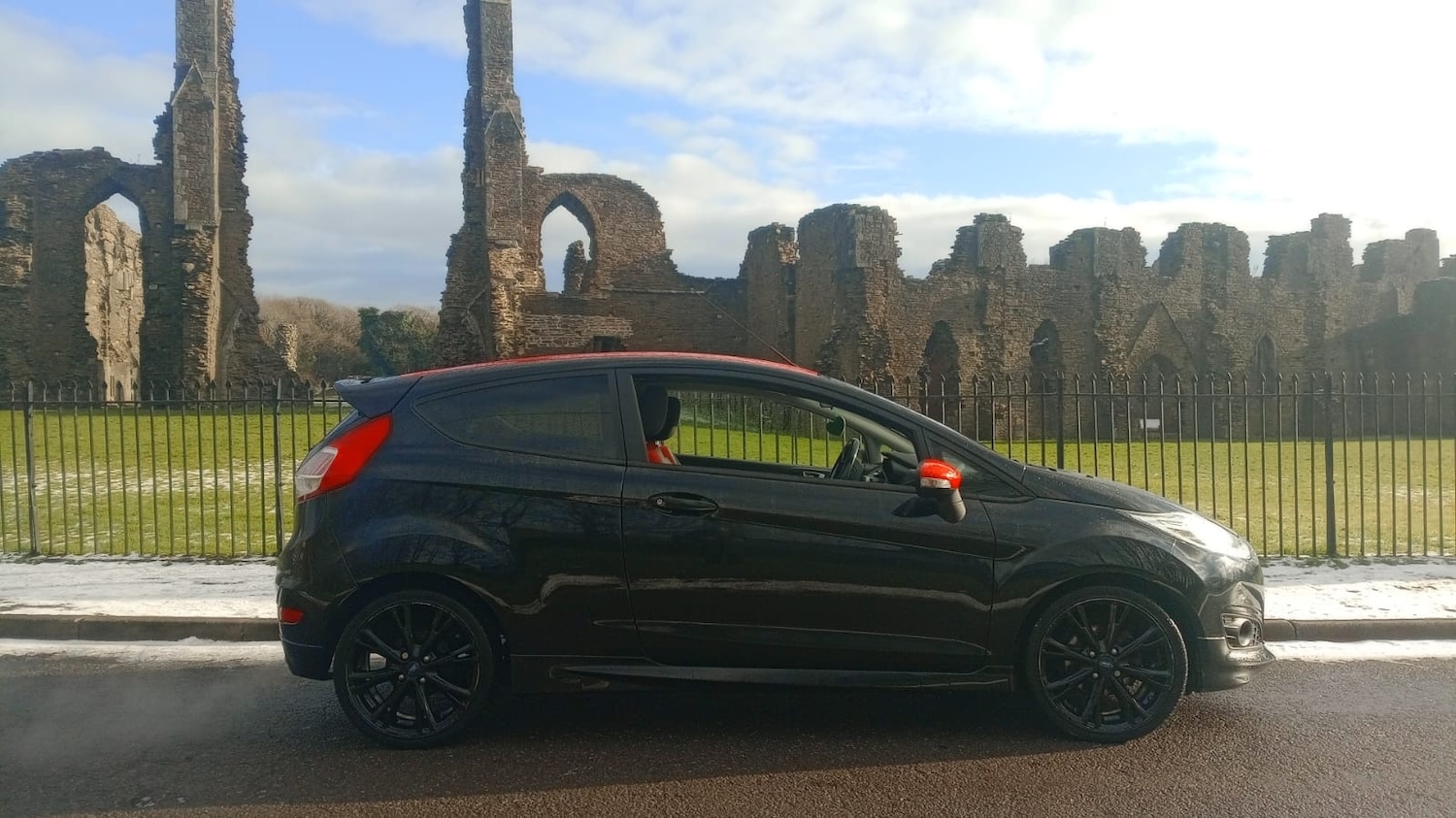 Used Ford Fiesta 2015 for sale - 77114412: Photo 4