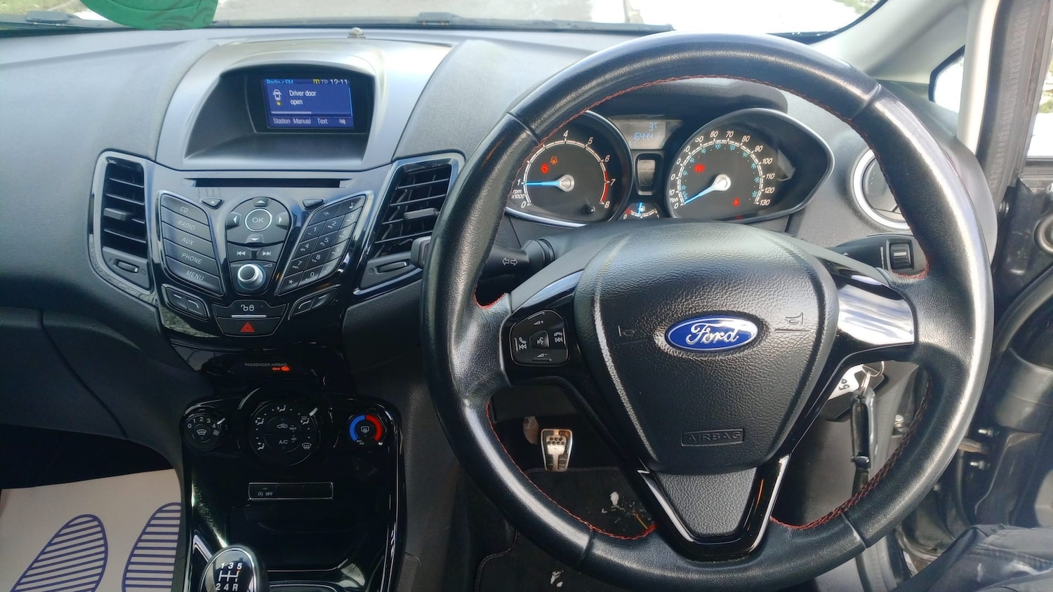 Used Ford Fiesta 2015 for sale - 77114412: Photo 9