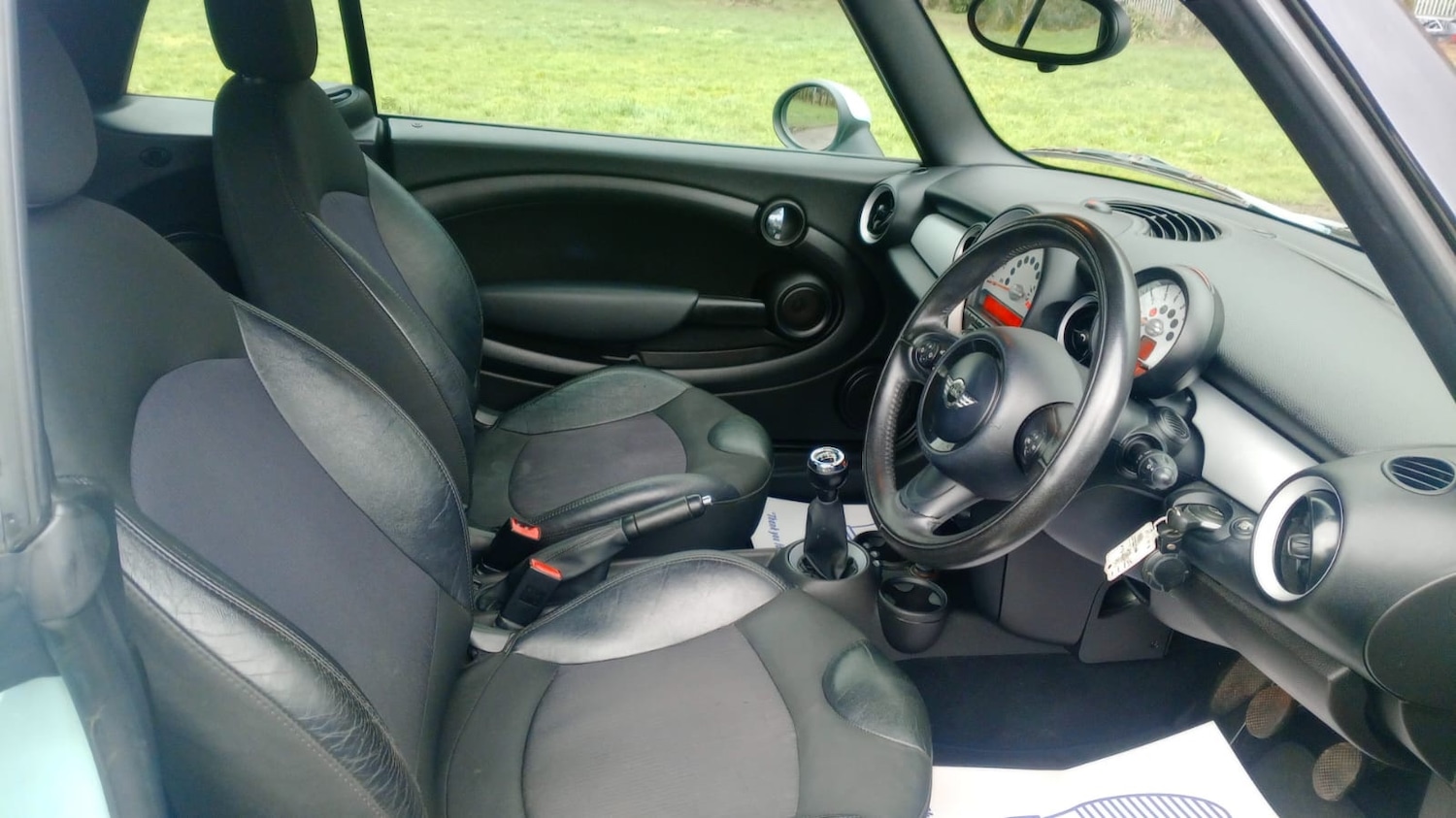 Used MINI Convertible 2012 for sale - 77591220: Photo 12