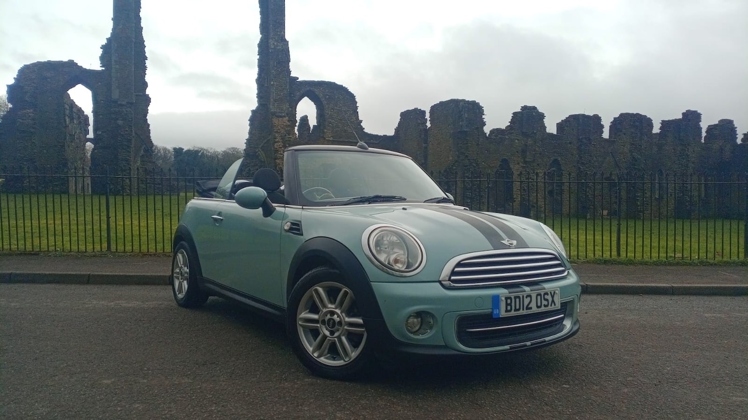Used MINI Convertible 2012 for sale - 77591220: Photo 2