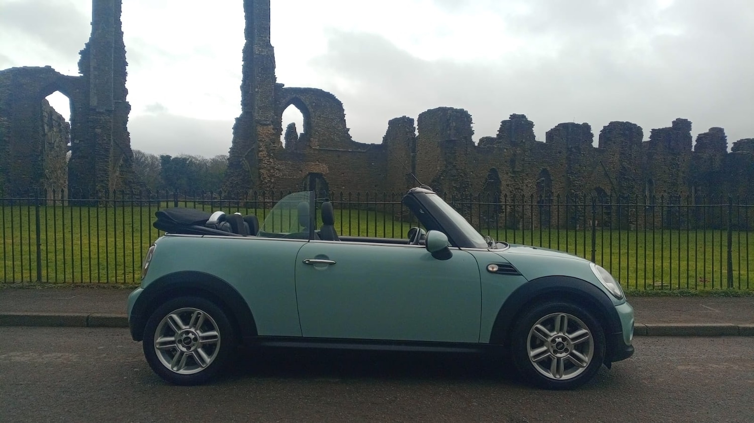 Used MINI Convertible 2012 for sale - 77591220: Photo 3