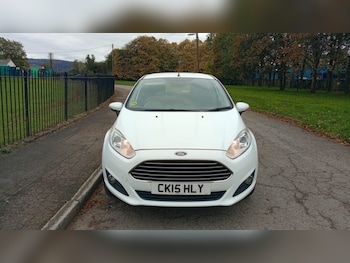 Used Ford Fiesta 2015 for sale - 76230547: Photo 3