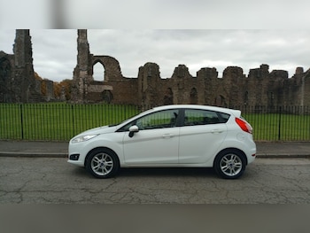 Used Ford Fiesta 2015 for sale - 76230547: Photo 4