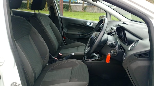 Used Ford Fiesta 2015 for sale - 76230547: Photo 6