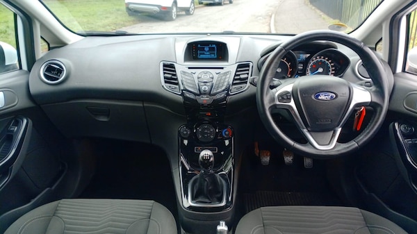 Used Ford Fiesta 2015 for sale - 76230547: Photo 8