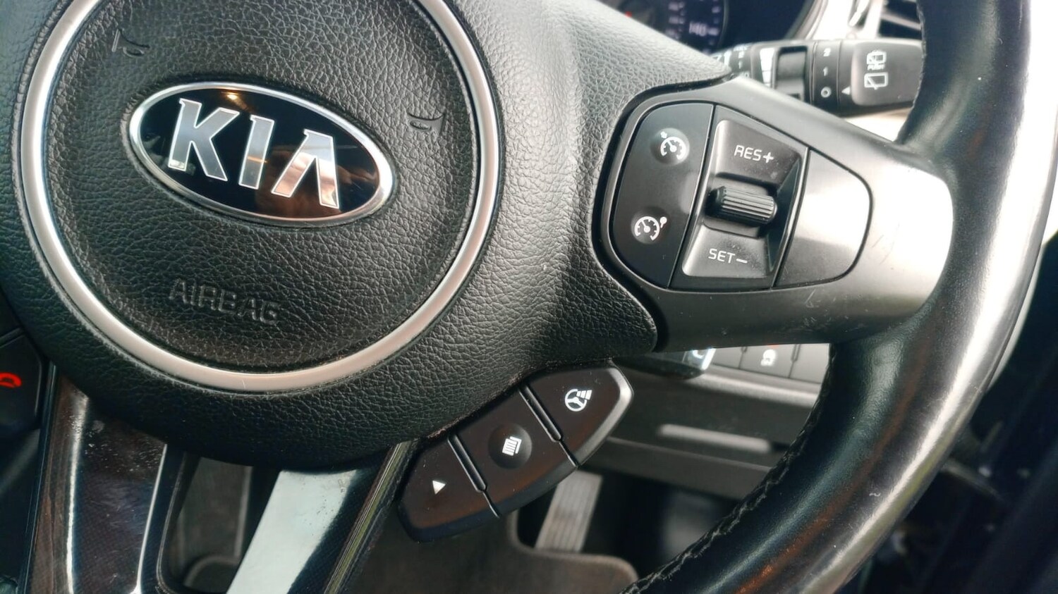 Used Kia Carens 2018 for sale - 77729616: Photo 13