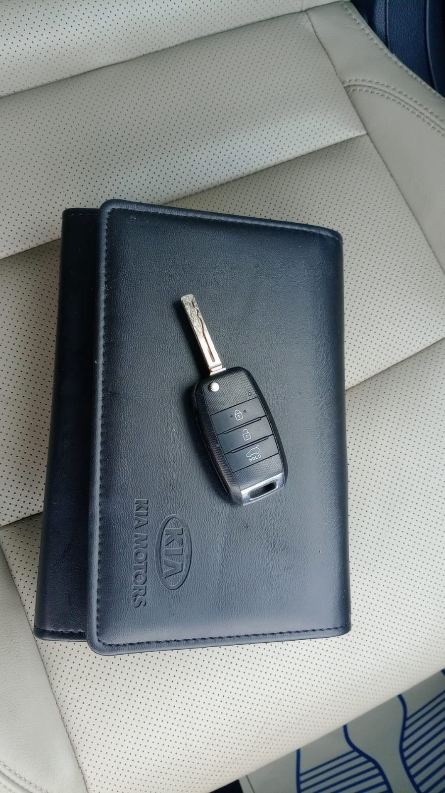 Used Kia Carens 2018 for sale - 77729616: Photo 18