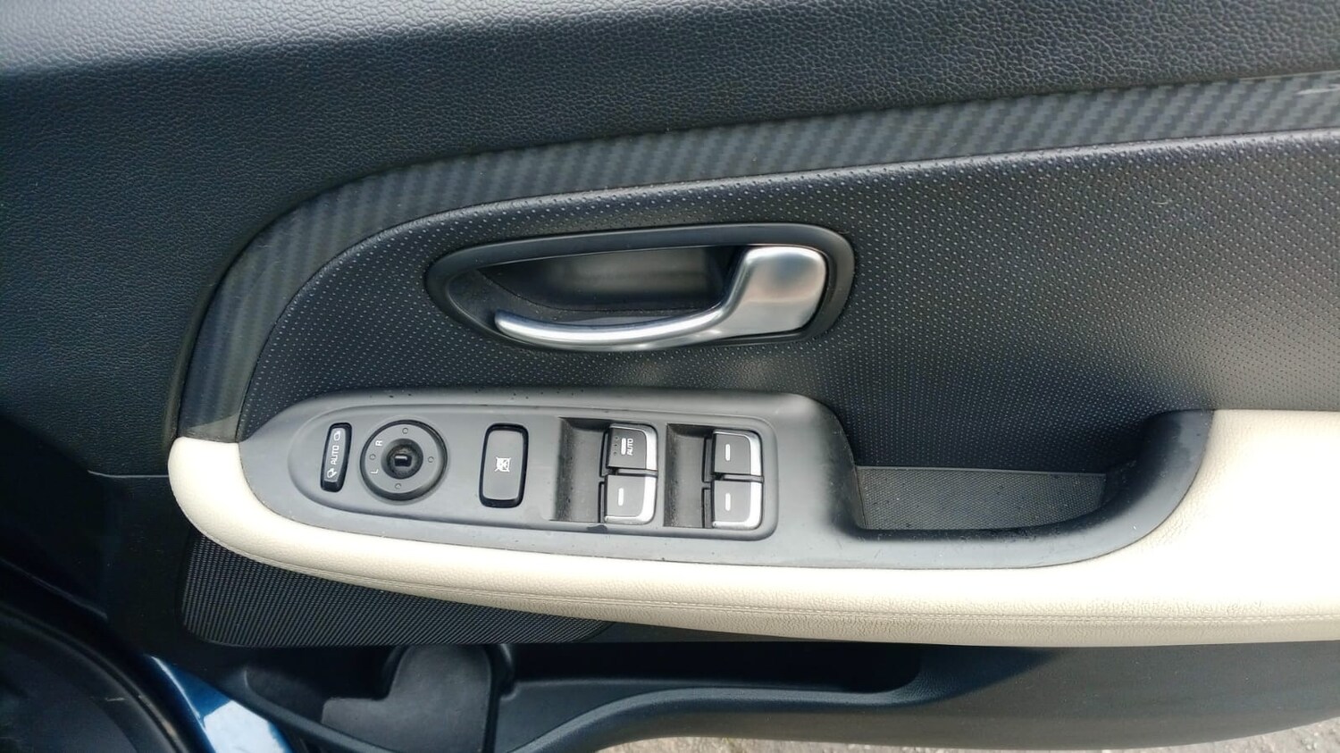 Used Kia Carens 2018 for sale - 77729616: Photo 22