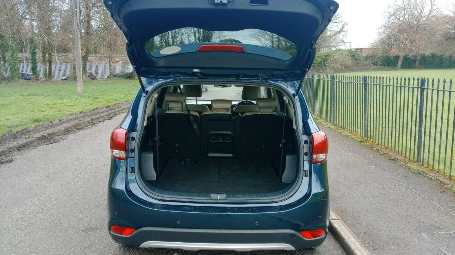 Used Kia Carens 2018 for sale - 77729616: Photo 26