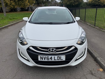 Used Hyundai i30 2015 for sale - 76249254: Photo 2