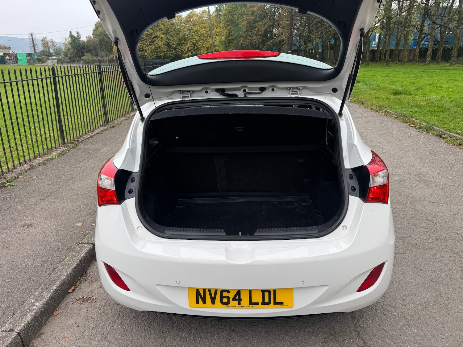 Used Hyundai i30 2015 for sale - 76249254: Photo 6