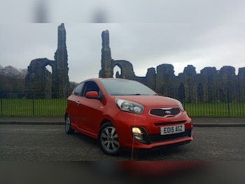 2015 (15) - 1.0 VR7 3dr