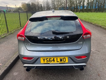 Used Volvo V40 2014 for sale - 76588284: Photo