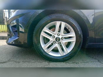 Used Kia Ceed 2019 for sale - 77931390: Photo