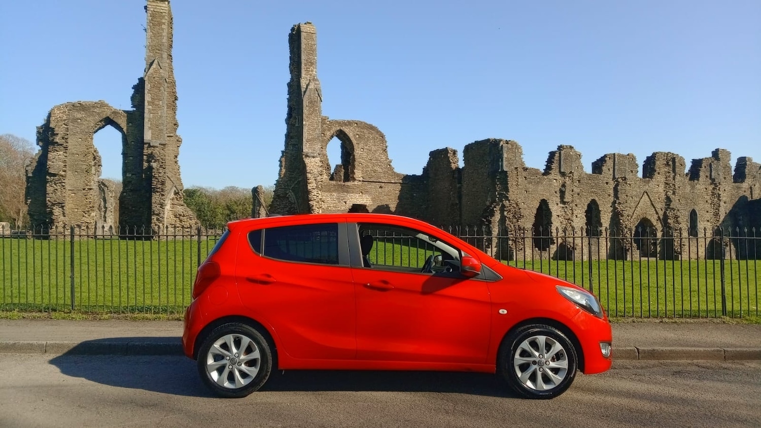 Used Vauxhall Viva 2017 for sale - 77947368: Photo 2
