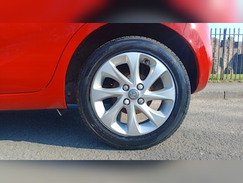 Used Vauxhall Viva 2017 for sale - 77947368: Photo